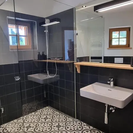 Bergmichlhof 3*